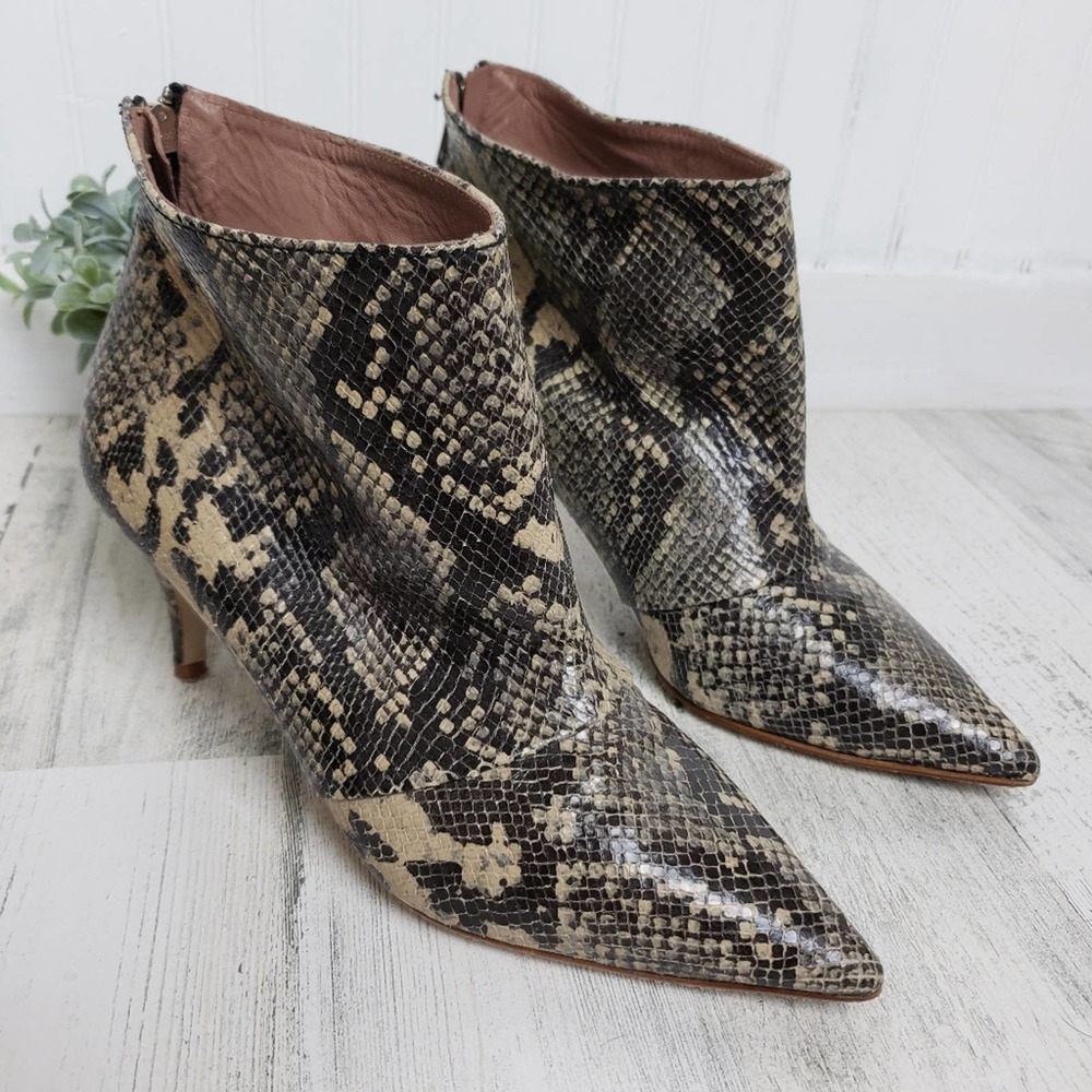 Zara Woman Snakeskin Print Heeled Bootie w/ zipper